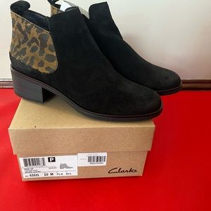 Clarks Memi zip Leopard Print ankle boot